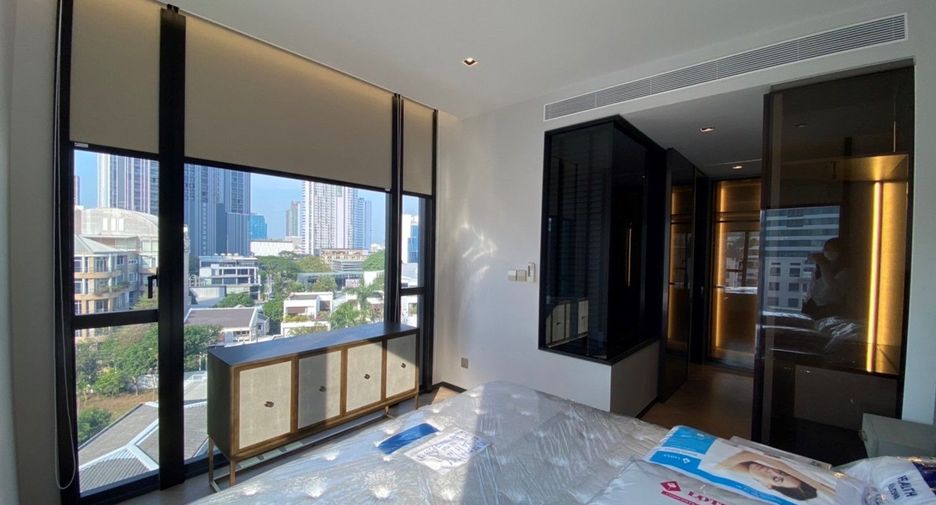 For rent 2 bed condo in Watthana, Bangkok