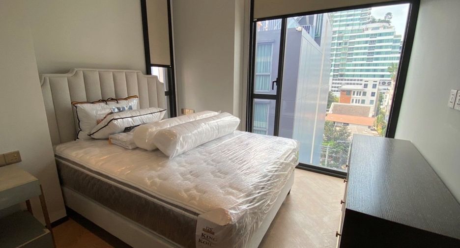 For rent 2 bed condo in Watthana, Bangkok