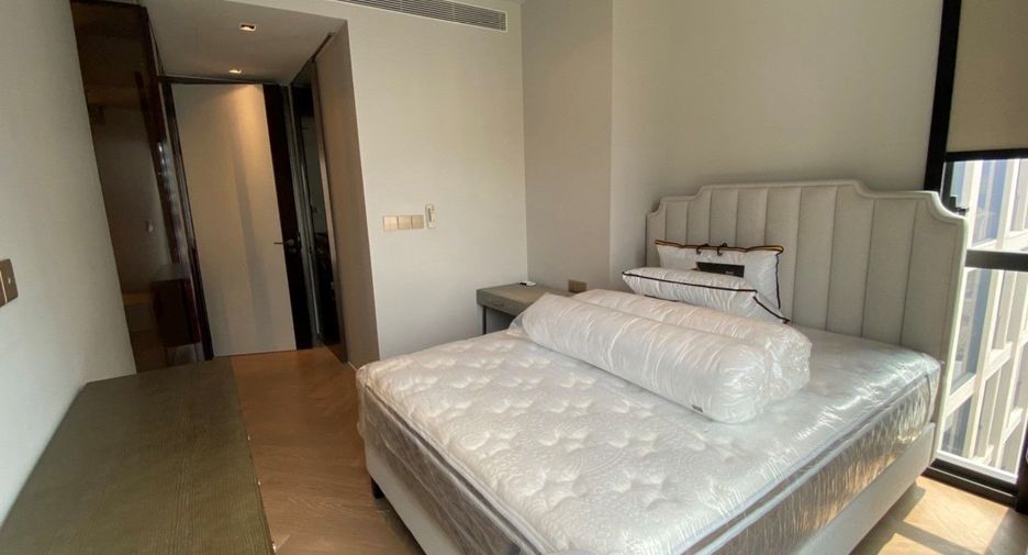 For rent 2 bed condo in Watthana, Bangkok