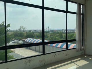 For sale 4 Beds warehouse in Lam Luk Ka, Pathum Thani