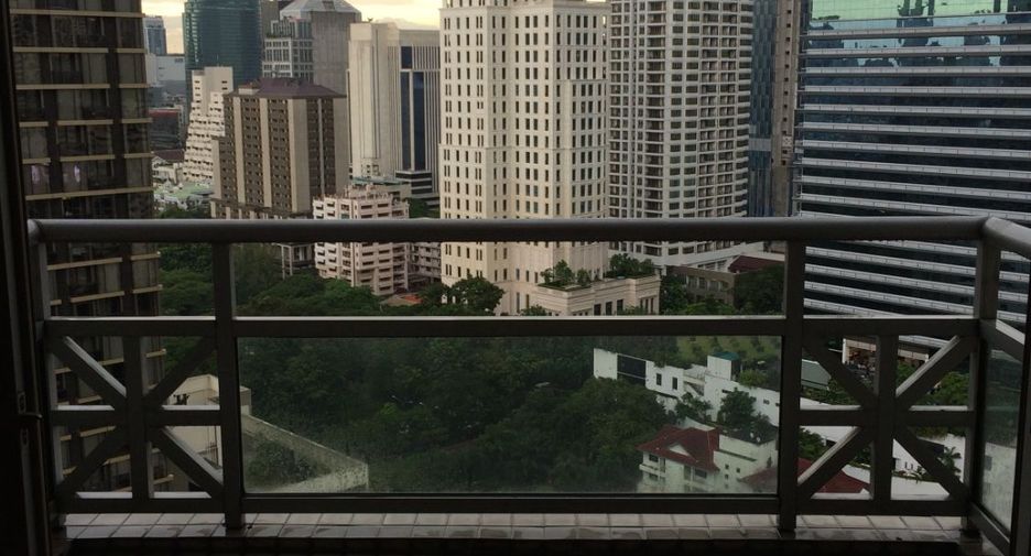 Wohnung zur Miete mit 3 Zimmer in Pathum Wan, Bangkok