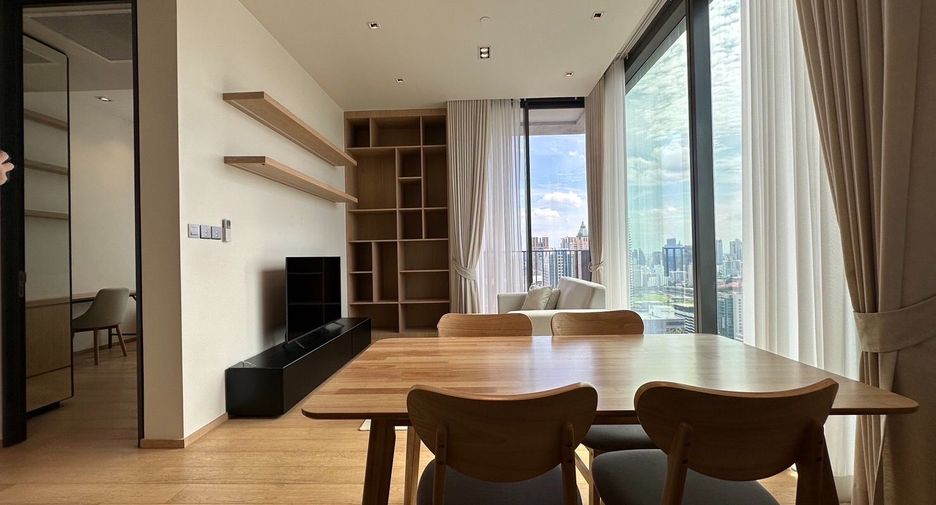 For rent 2 bedrooms condo in Pathum Wan, Bangkok