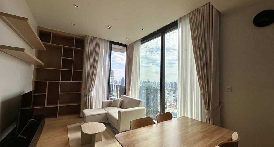 For rent 2 bedrooms condo in Pathum Wan, Bangkok