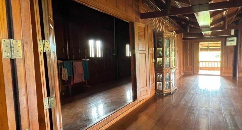 For sale 3 bed house in Bang Khonthi, Samut Songkhram