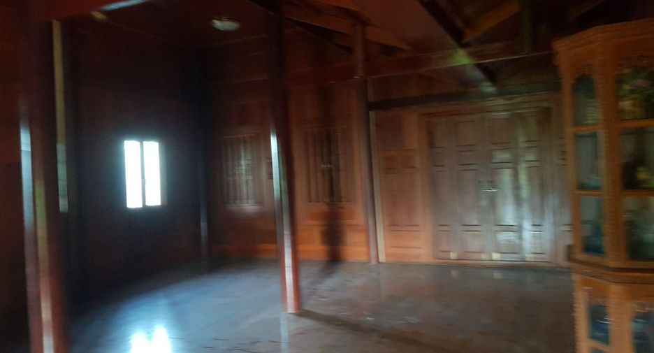 For sale 3 bed house in Bang Khonthi, Samut Songkhram