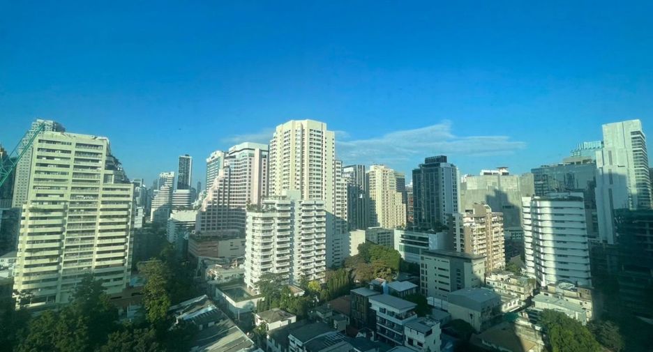 For rent and for sale 3 bedrooms condo in Khlong Toei, Bangkok