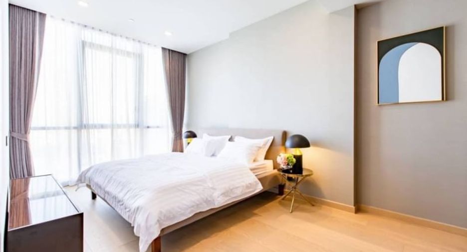 For rent 2 bedrooms condo in Watthana, Bangkok