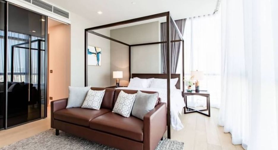 For rent 2 bedrooms condo in Watthana, Bangkok