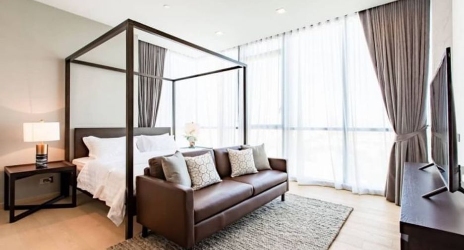 For rent 2 bedrooms condo in Watthana, Bangkok