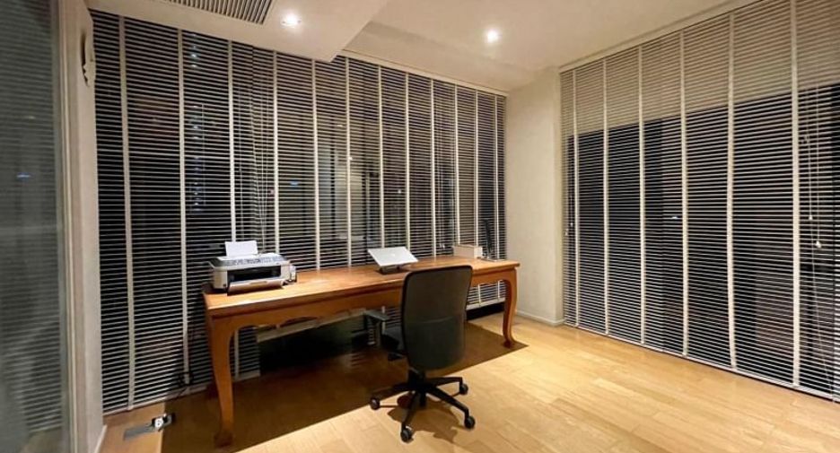 For sale 2 ベッドルーム condo in Watthana, Bangkok