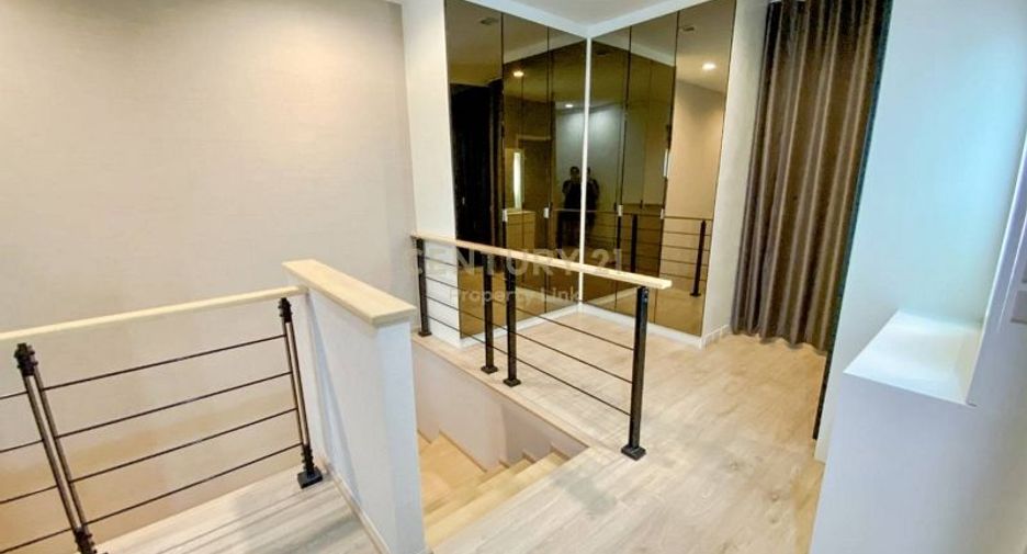 À vendre 3 chambres maison de ville à Suan Luang, Bangkok