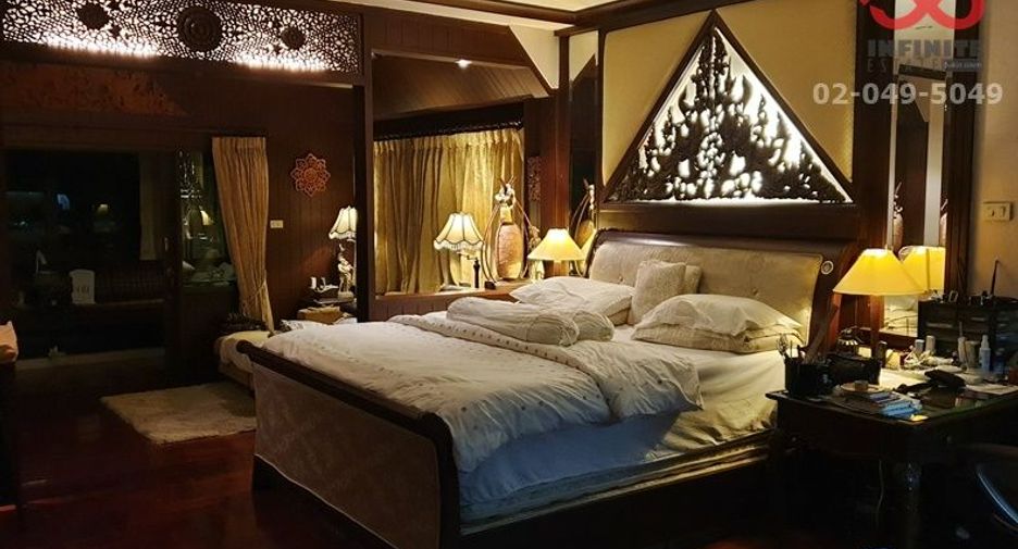 For sale 10 Beds house in Bang Phli, Samut Prakan