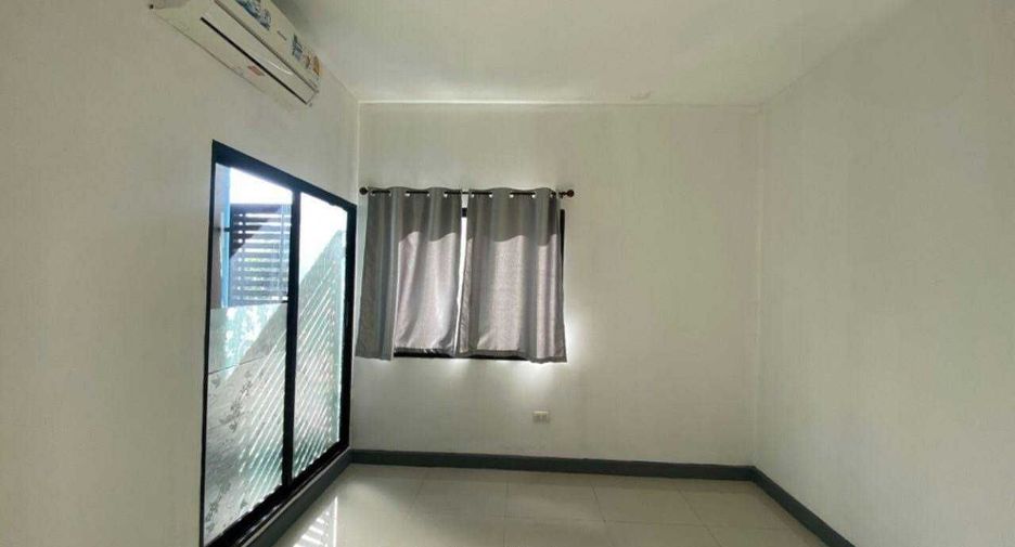 For rent and for sale 3 bedrooms townhouse in Bang Khae, Bangkok