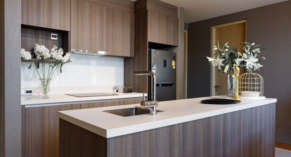 For sale 4 bedrooms condo in Watthana, Bangkok