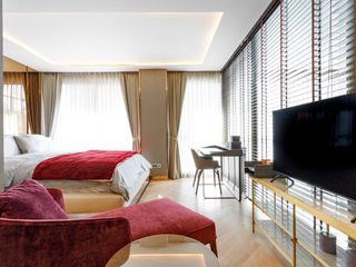 For sale 4 bedrooms condo in Watthana, Bangkok