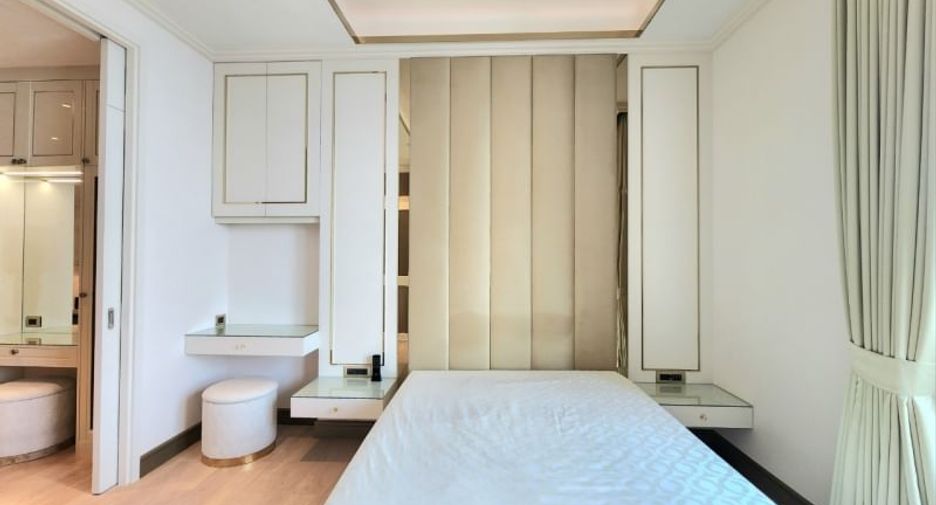 For sale 2 ベッドルーム condo in Khlong San, Bangkok
