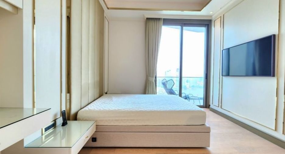For sale 2 ベッドルーム condo in Khlong San, Bangkok