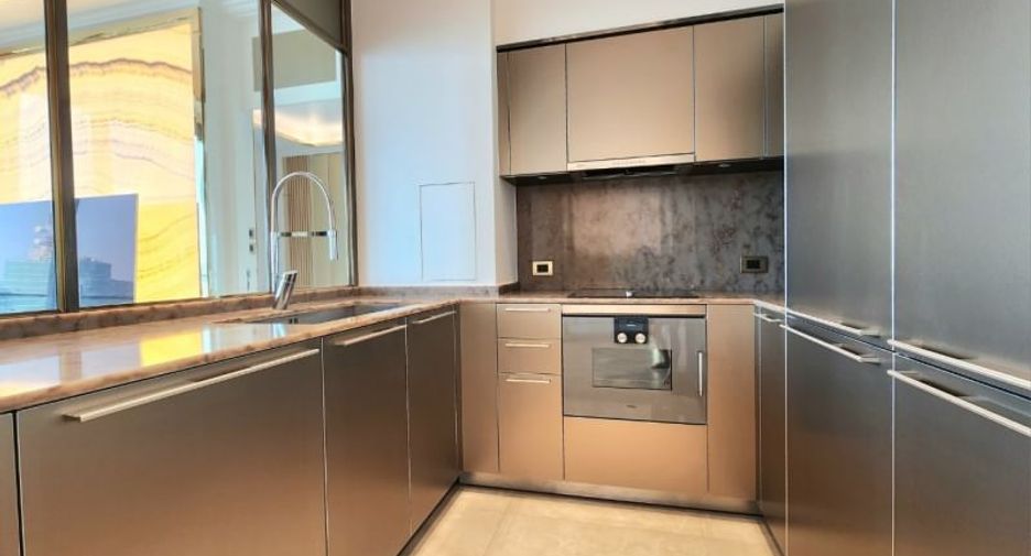 For sale 2 ベッドルーム condo in Khlong San, Bangkok