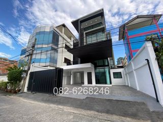For sale 8 Beds house in Bang Kho Laem, Bangkok