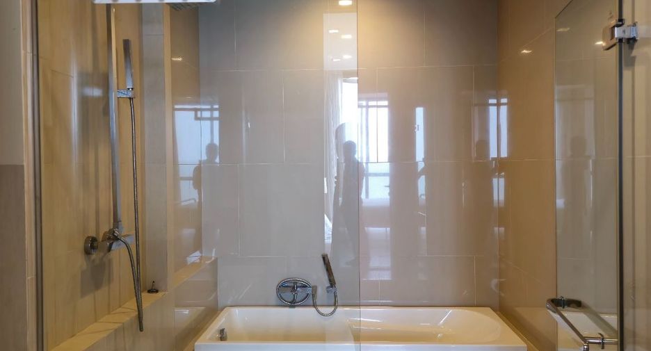 À louer et à vendre 2 chambres condo à Bang Lamung, Chonburi