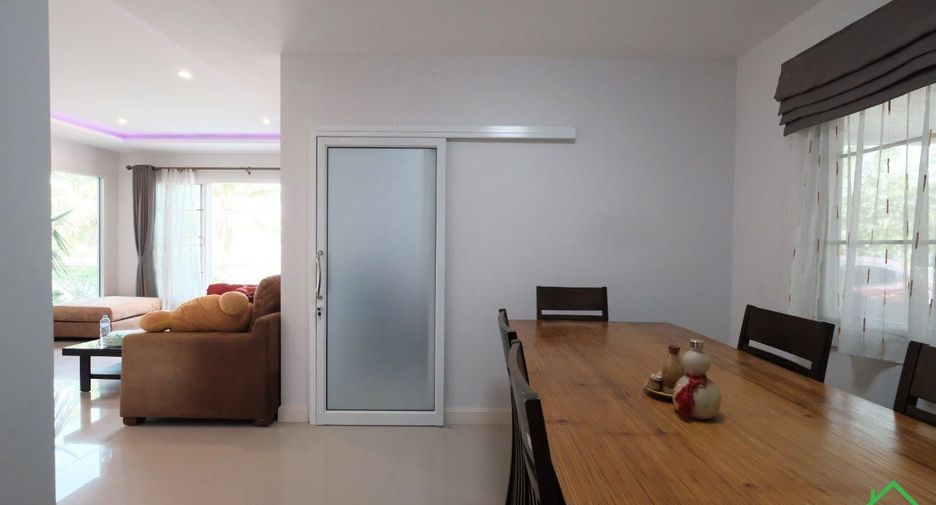 For sale 4 bedrooms house in Doi Saket, Chiang Mai