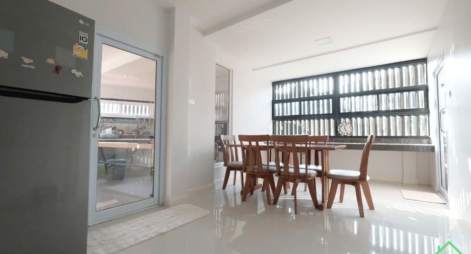 For sale 4 bedrooms house in Doi Saket, Chiang Mai