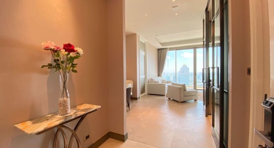 For rent 2 bedrooms condo in Khlong San, Bangkok