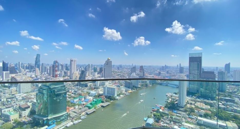 For rent 2 bedrooms condo in Khlong San, Bangkok