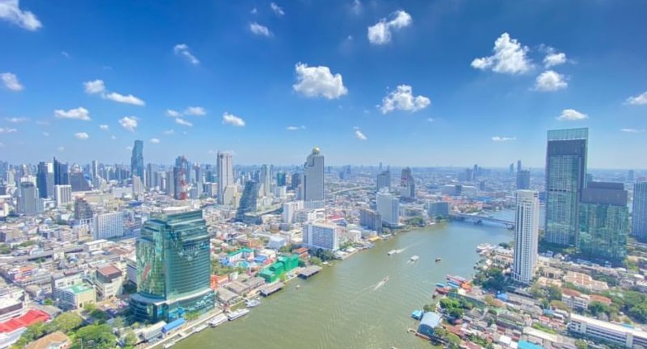 For rent 2 bedrooms condo in Khlong San, Bangkok