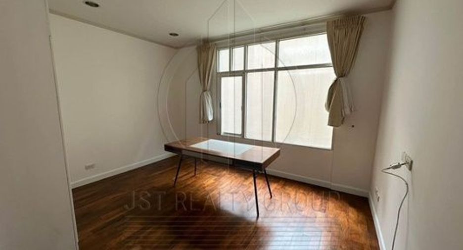 Wohnung zur Miete mit 3 Zimmer in Sathon, Bangkok