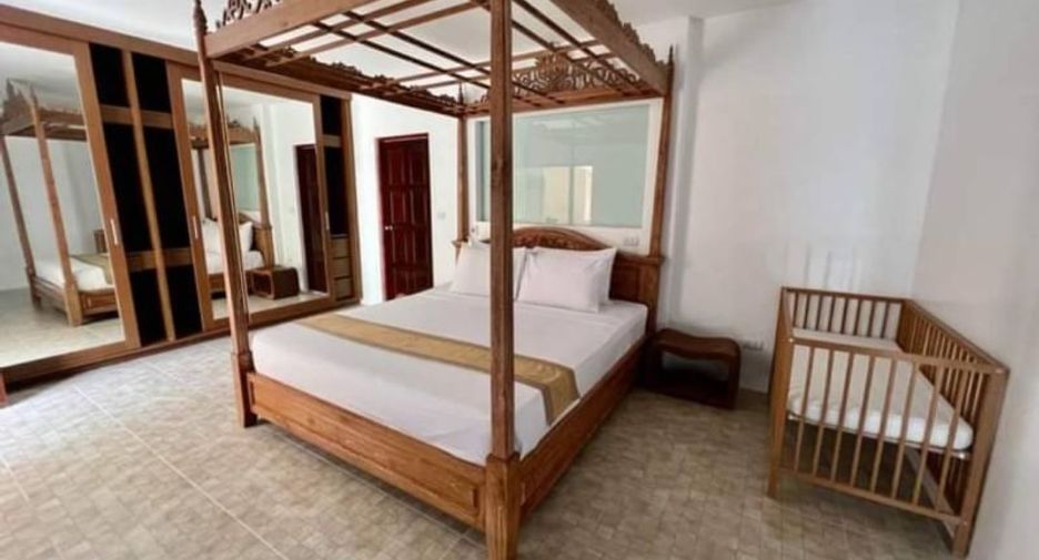 Villa zur Miete und zum Kauf mit 5 Zimmer 