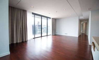 Продажа 3 спальни кондо в Кхлонг Тоеи, Бангкок