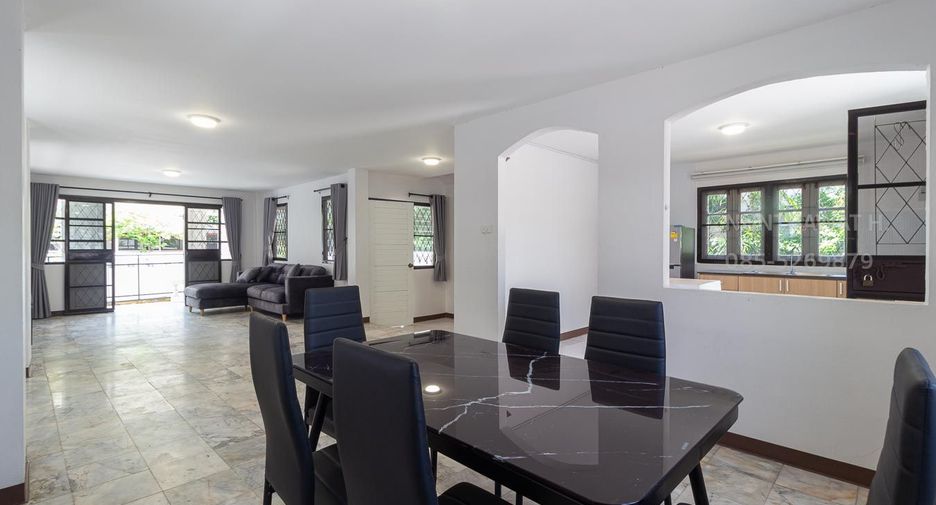 For rent 3 bedrooms house in Mueang Chiang Mai, Chiang Mai