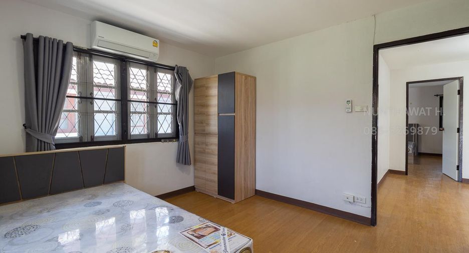 For rent 3 bedrooms house in Mueang Chiang Mai, Chiang Mai