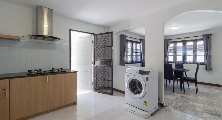 For rent 3 bedrooms house in Mueang Chiang Mai, Chiang Mai