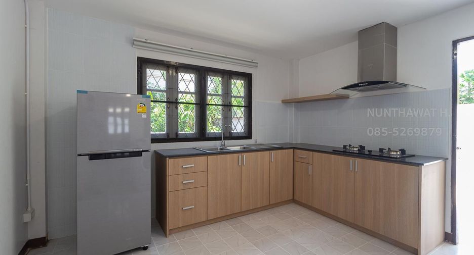 For rent 3 bedrooms house in Mueang Chiang Mai, Chiang Mai