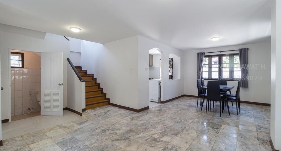 For rent 3 bedrooms house in Mueang Chiang Mai, Chiang Mai