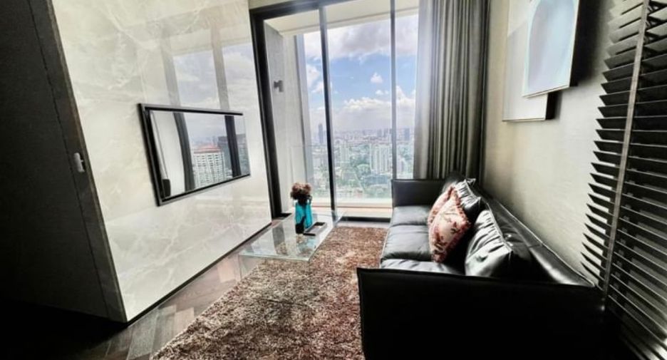 For rent 2 bedrooms condo in Khlong Toei, Bangkok