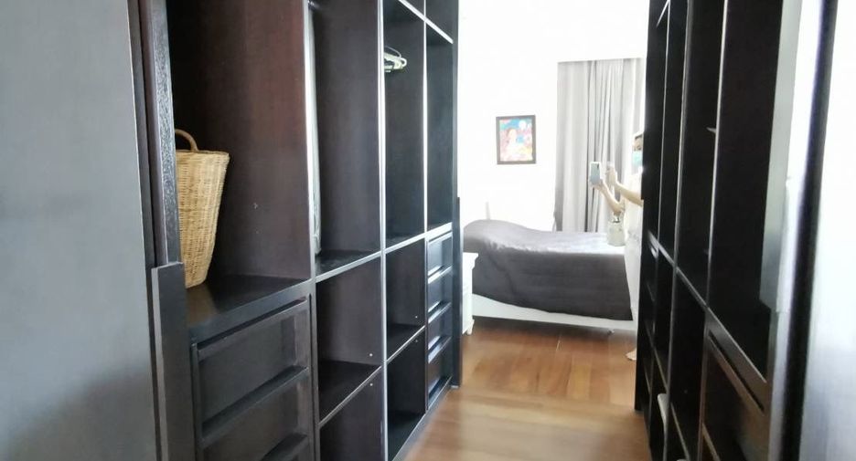 Wohnung zum Kauf mit 3 Zimmer in Yan Nawa, Bangkok