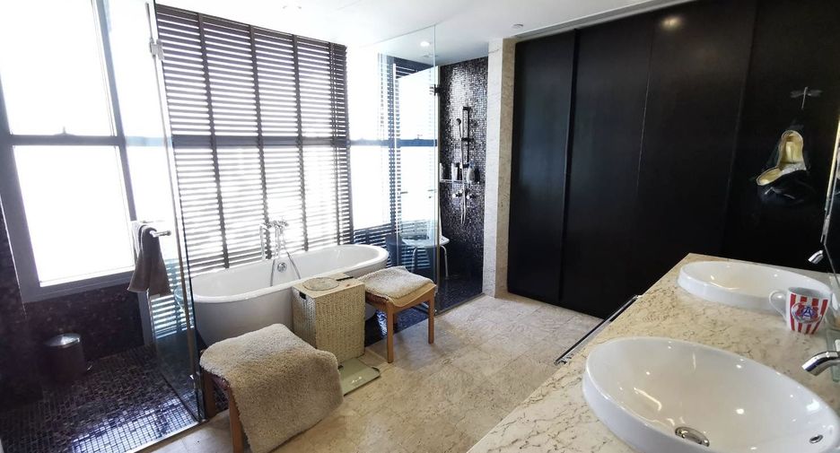 Wohnung zum Kauf mit 3 Zimmer in Yan Nawa, Bangkok