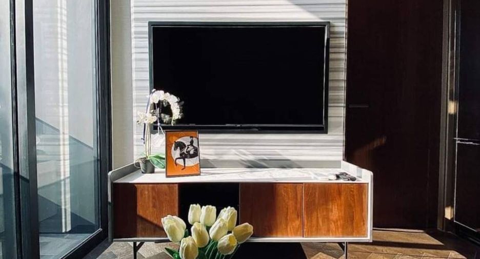 For rent and for sale 1 bed condo in Khlong Toei, Bangkok