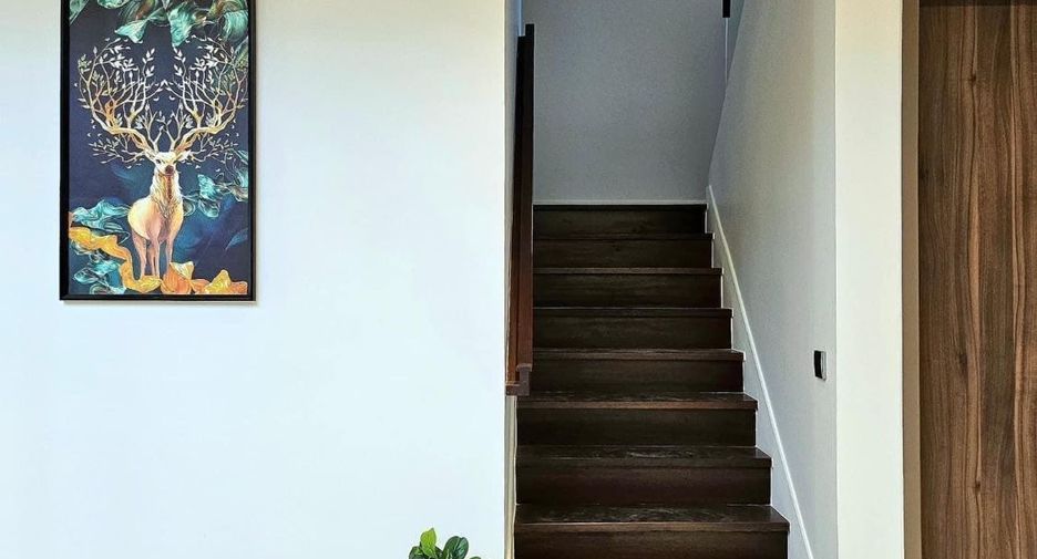For rent 4 bedrooms house in Bang Kapi, Bangkok