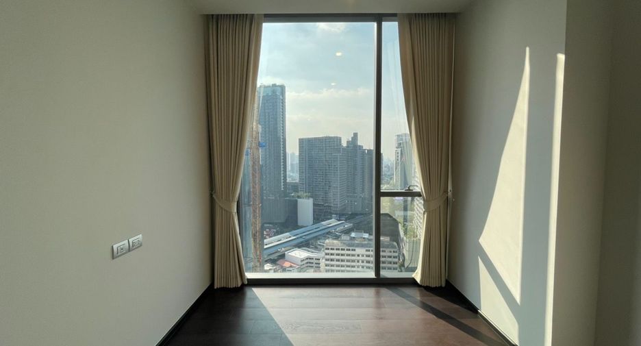 For rent 3 ベッドルーム condo in Khlong Toei, Bangkok