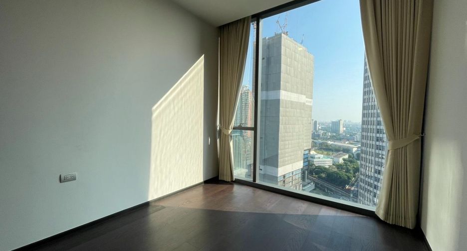 For rent 3 ベッドルーム condo in Khlong Toei, Bangkok