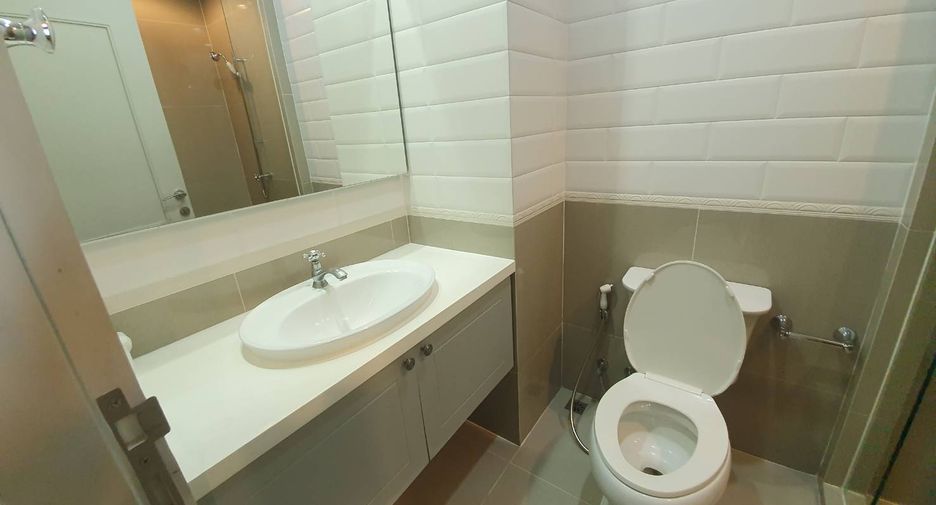 For sale 1 bed condo in Phaya Thai, Bangkok
