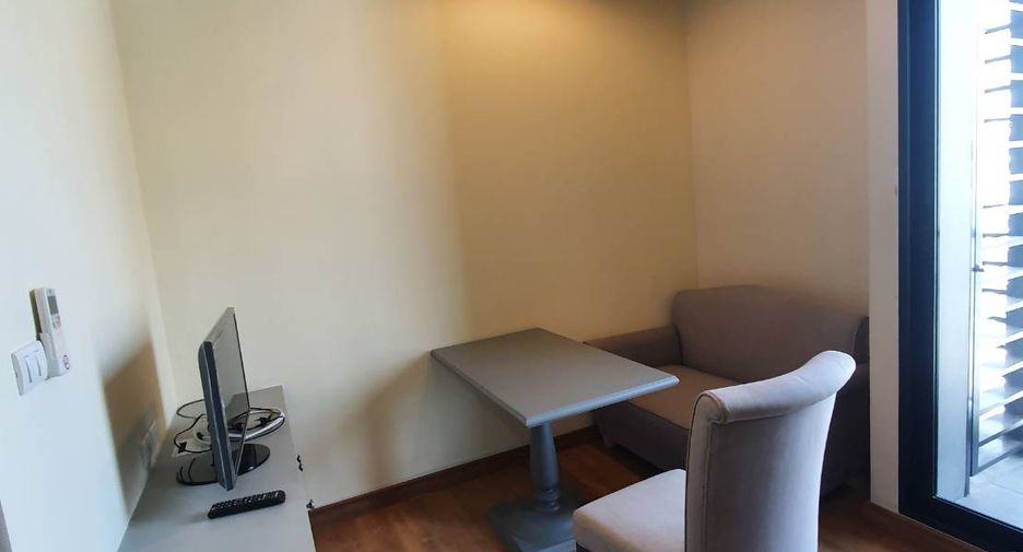 For sale 1 bed condo in Phaya Thai, Bangkok