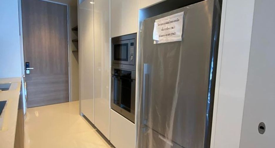 For rent 2 bedrooms condo in Watthana, Bangkok