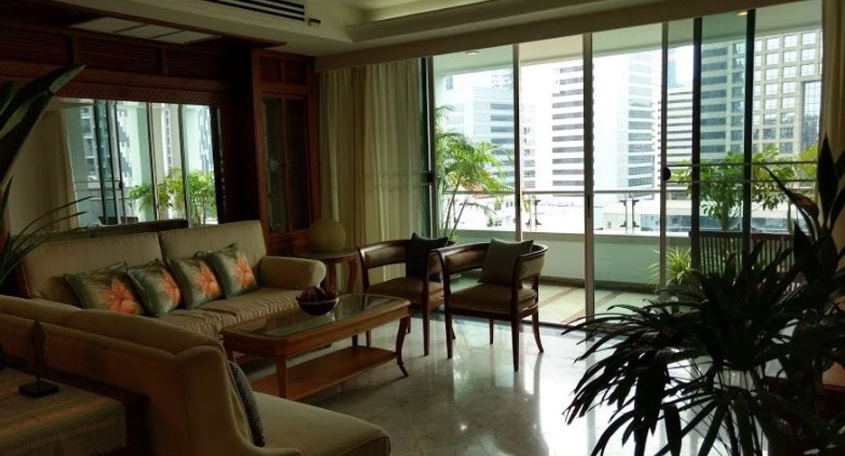 À louer 2 chambres appartement à Sathon, Bangkok