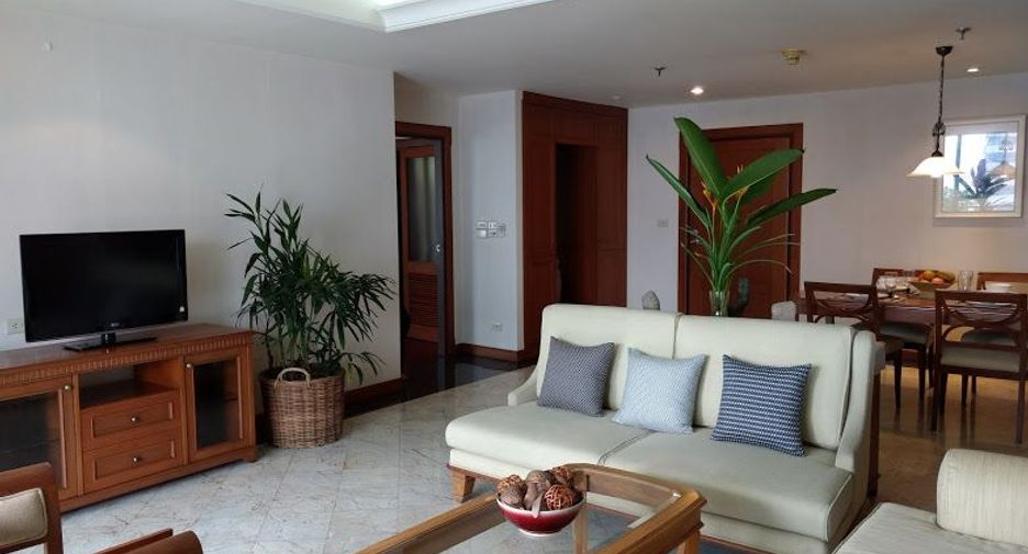 À louer 2 chambres appartement à Sathon, Bangkok
