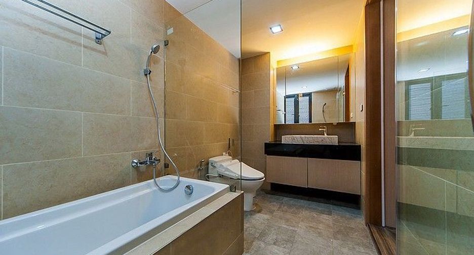 Condo en alquiler de 2 habitaciones en Watthana, Bangkok